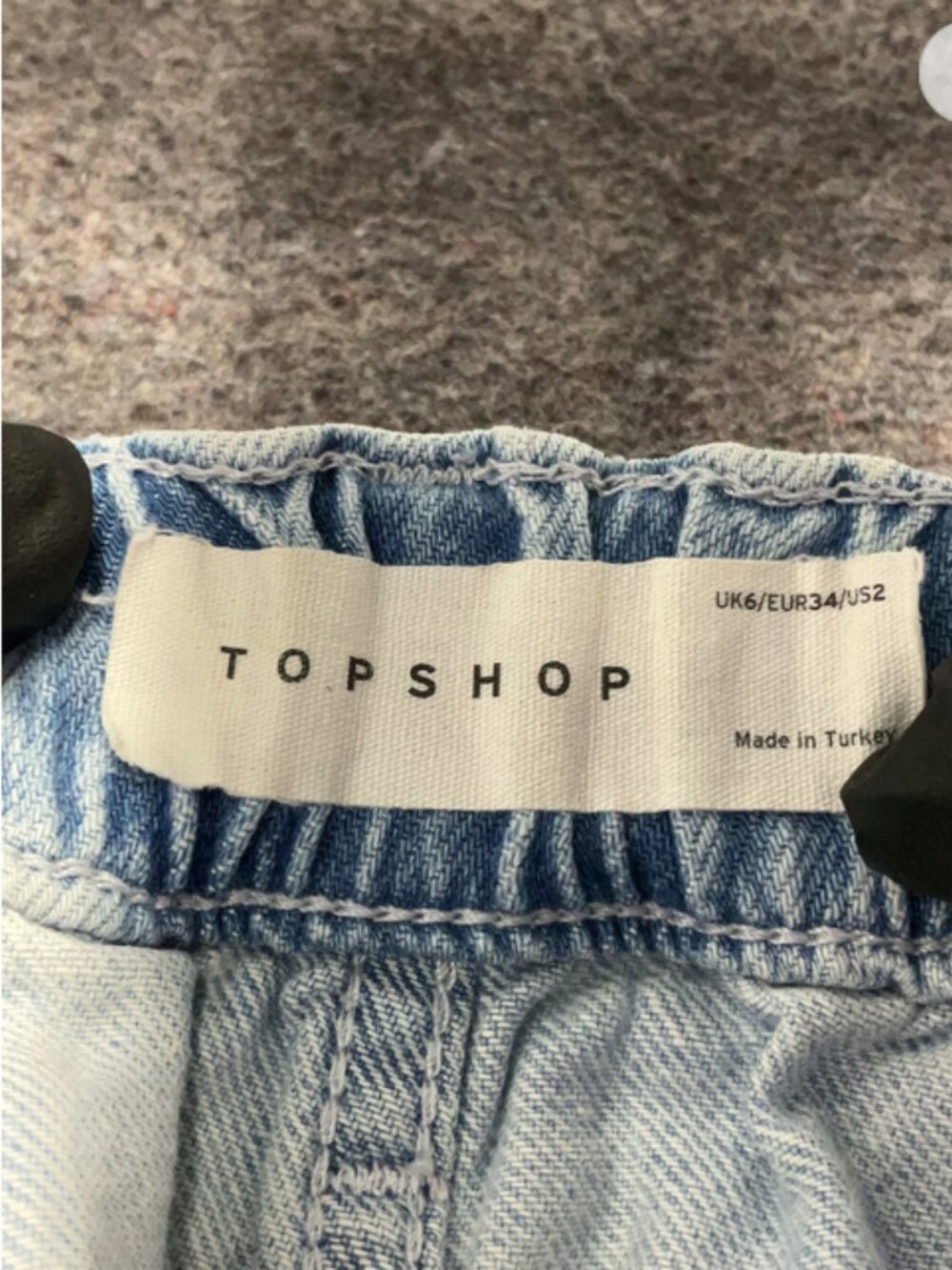Topshop Size 2 Light Wash Denim shorts - Picture 3 of 3
